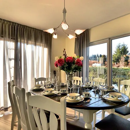 Wheelchair Friendly House With Sauna *