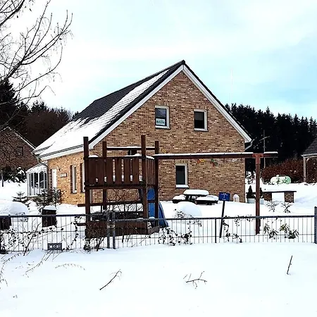 Wheelchair Friendly House With Sauna 別荘