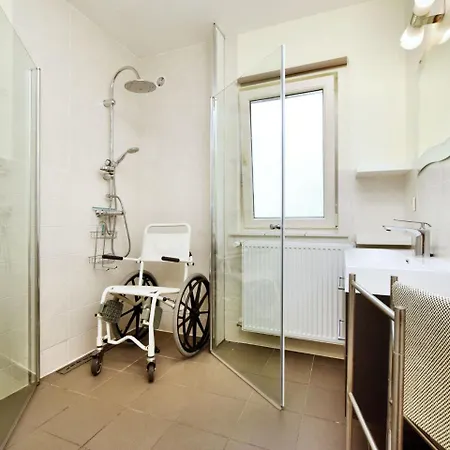 別荘 Wheelchair Friendly House With Sauna Leykaul