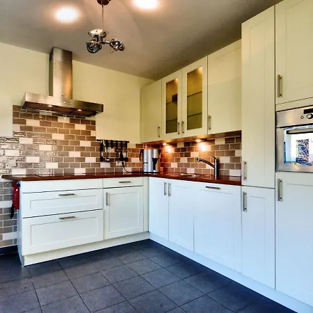 Wheelchair Friendly House With Sauna Vakantiehuis *