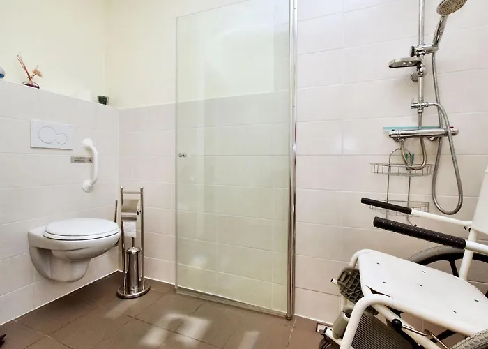 Wheelchair Friendly House With Sauna *